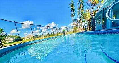 Heated Pool, Fishing, Golfing, Kayaks, Corn Hole,Table Tennis,Minutes to Beaches