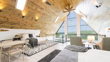 2 bedrooms, travel crib, free WiFi, bed sheets