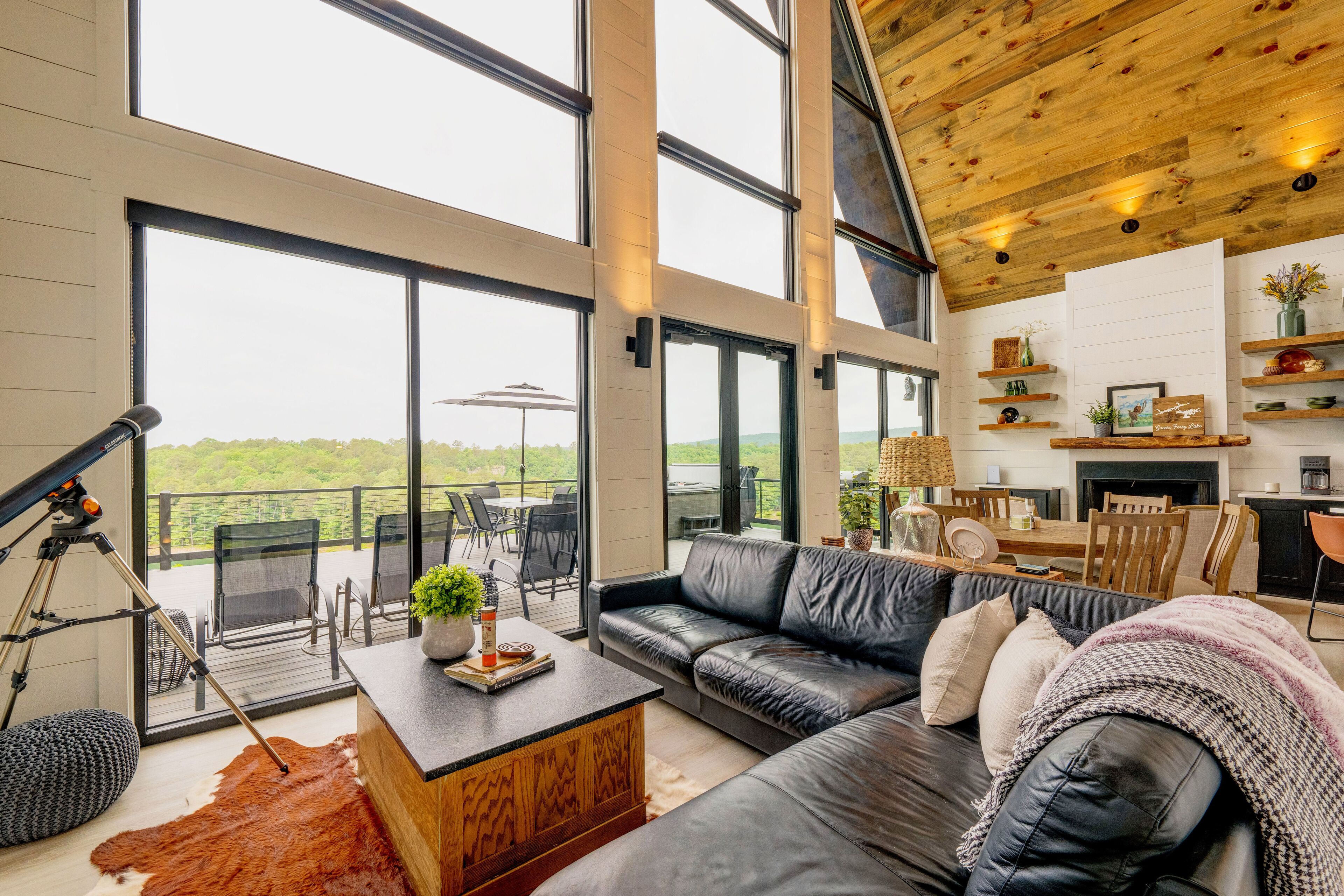 TV connectée, cheminée