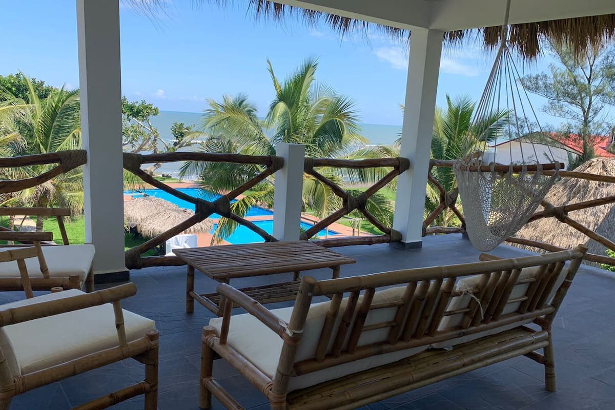 Honeymoon Room | Free WiFi, bed sheets