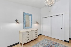 Interior - Perfectly located 3 bedroom - 2 bath apartment (Rapid City)