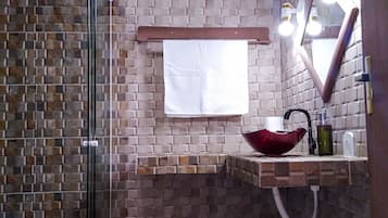 Comfort Room, Garden View | Bathroom