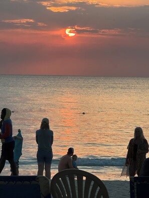بالقرب من الشاطئ، مناشف للشاطئ