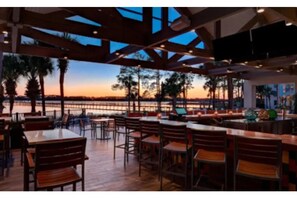 Outdoor dining - 2-BR Waterfront Condo Resort (w/ Pool, Spa, Golf) (Panama City Beach)