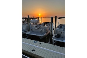 Marina - 2-BR Waterfront Condo Resort (w/ Pool, Spa, Golf) (Panama City Beach)
