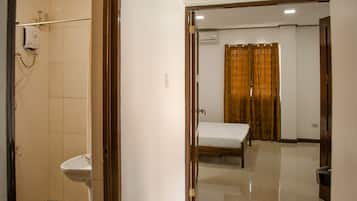 4 chambres, Wi-Fi gratuit, draps fournis