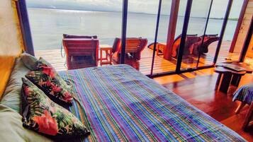 2 bedrooms, desk, free WiFi, bed sheets