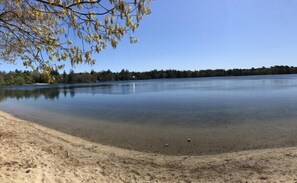 Beach nearby - Central AC 3 Min Walk to Pond! (Marstons Mills)