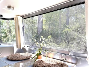 Interior - Chic Airstream Glamper Near Tybee & Savannah (Savannah)