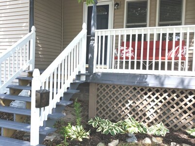 Dog Friendly|Fenced|Full Kitchen|Firepit