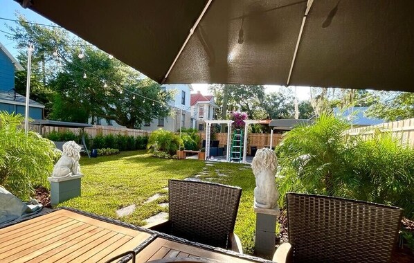 Outdoor dining