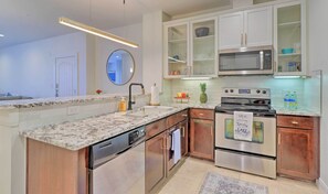 Fridge, microwave, stovetop, dishwasher