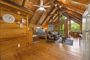 TV, fireplace, offices - Private Studio Log Cabin! Hot Tub,Fireplace,Relax! (Sevierville)