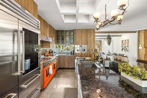 Uklassifisert bilde, 2 av 50, knapp