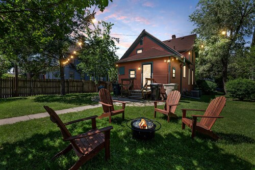 Charming 5-BR, 8 mins to ND, in Museum District