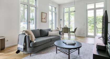 Impeccable Charlottenburg 2BR w/ beautiful Garden, by Blueground