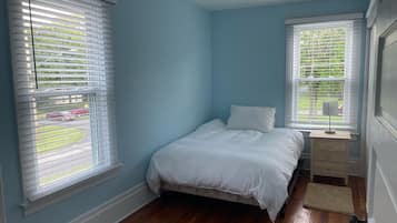 4 makuuhuonetta, ilmainen Wi-Fi, vuodevaatteet