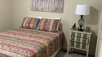 2 camere, ferro/asse da stiro, Wi-Fi gratuito, lenzuola