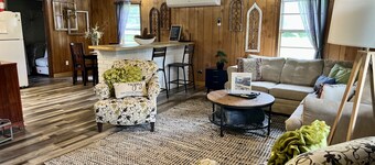 Blake's Place / Stocked Pond / Secluded / Wi-Fi