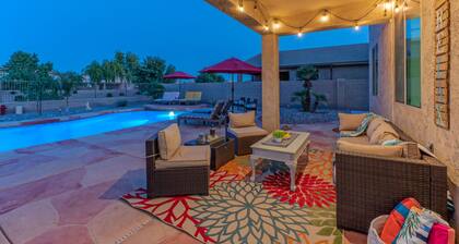San Tan Valley: Ideal for Golfers/Hikers/Bikers, Pvt Htd POOL, Spa, Covered Patio, 2 Bikes