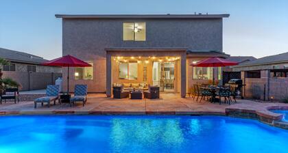 San Tan Valley: Ideal for Golfers/Hikers/Bikers, Pvt Htd POOL, Spa, Covered Patio, 2 Bikes
