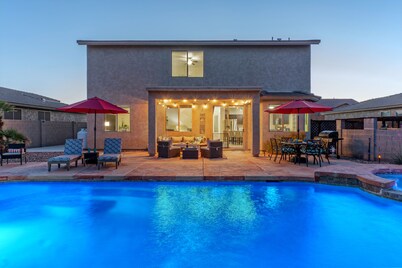 San Tan Valley: Ideal for Golfers/Hikers/Bikers, Pvt Htd POOL, Spa, Covered Patio, 2 Bikes