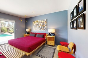 3 habitaciones, tabla de planchar con plancha, internet y ropa de cama