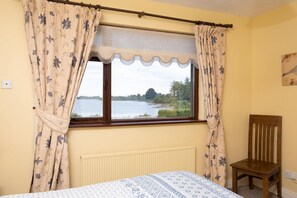 4 Schlafzimmer, Bügeleisen/Bügelbrett, WLAN, Bettwäsche