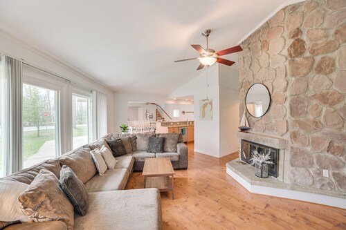 Close to 3 Ski Areas: Michigan Family Retreat!