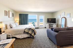 Iron/ironing board, WiFi, bed sheets - Oceanfront Studio, King Bed, Full Kitchen-Downtown (Lincoln City)