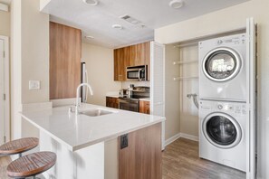 Fridge, microwave, oven, dishwasher