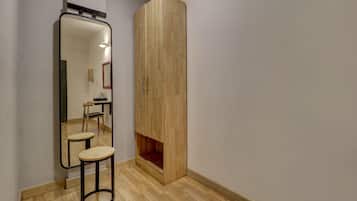 Business Studio Suite | Room amenity