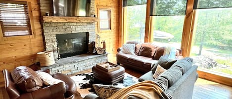 Smart TV, fireplace, table tennis, books