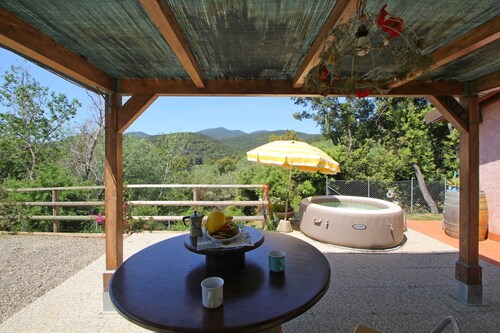 Vacation Home à Castiglione Della Pescaia avec 1 chambres à coucher, 3 couchages