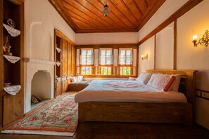 Classic Room, Garden View
