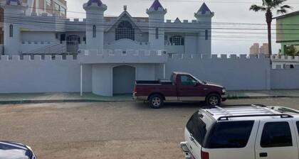Ocean View Castle 15 min walking distance to the beach.