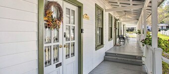 *NEW* Adorable French Country Cottage w/Free Bikes