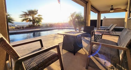 "Hacienda Hangout"~ 5⭐RETREAT ~ PETS OK 🐾 VIEWS - POOL - SPA - BORDERS BLM
