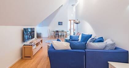 Spacious city centre apartment by Bloom Stays with parking, central location