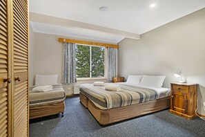 Rideaux occultants, Wi-Fi gratuit, draps fournis