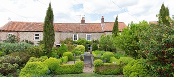 Bella's Cottage - a self catering cottage that sleeps 3 guests in 2 bedrooms