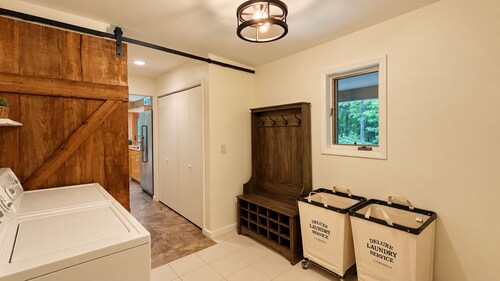Lake View Berkshire Retreat – Private Setting Near Lenox
