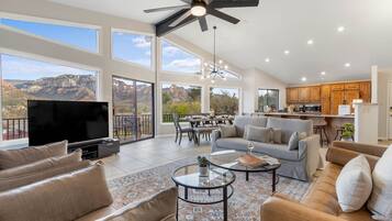 Älytelevisio, takka, DVD-soitin