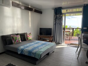 Smart TV - The Mati House (Huahine)