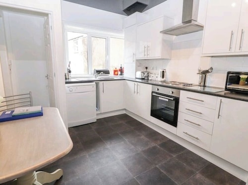 Wonderful spacious apartment 1 minute from the beach