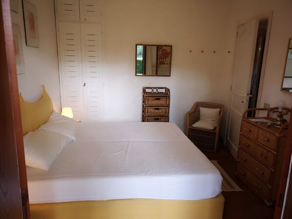 2 bedrooms
