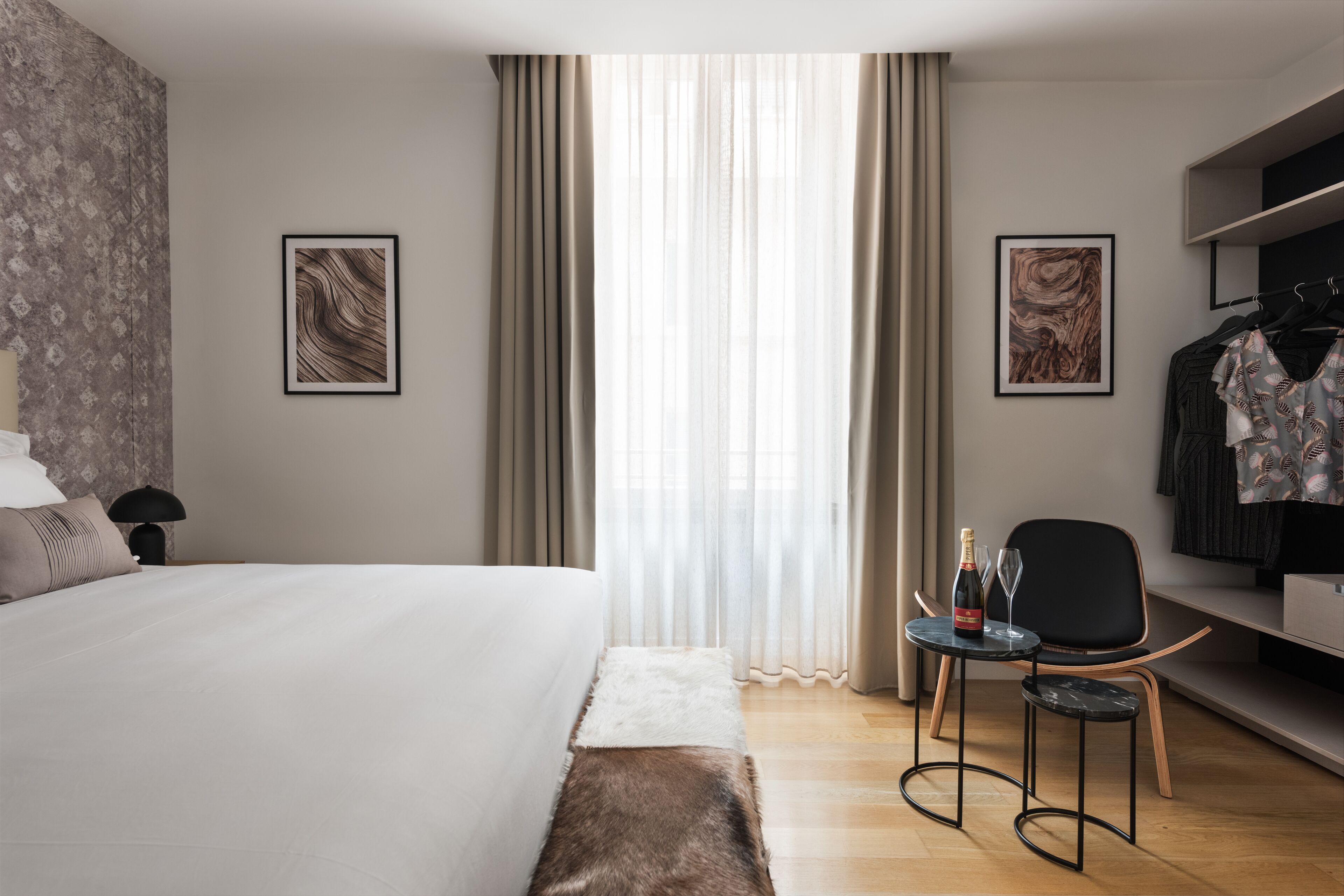 Foto - At 41 Luxury Suites & Rooms
