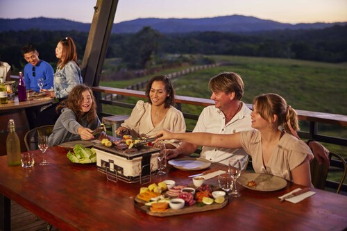 Farm Stay! Fun activities for the whole family-35 minutes from Cairns CBD