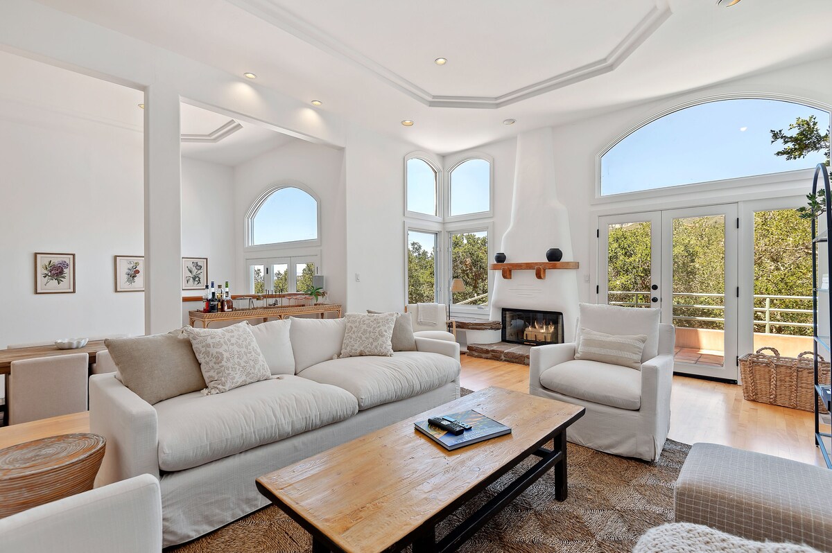 Santa Barbara Hideaway with Luxe Terraced Suites