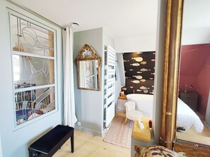 3 chambres, bureau, fer et planche à repasser, Wi-Fi gratuit